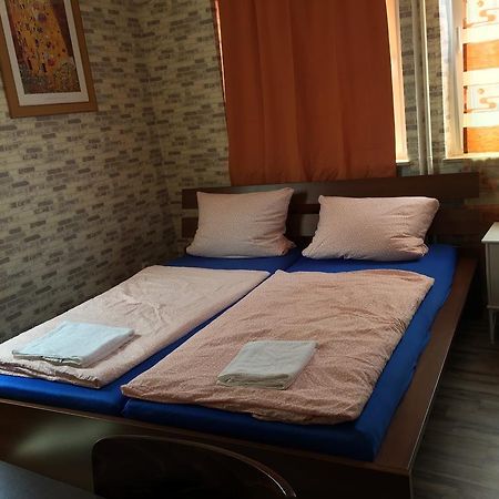 Pension Santorini Lübeck Dış mekan fotoğraf