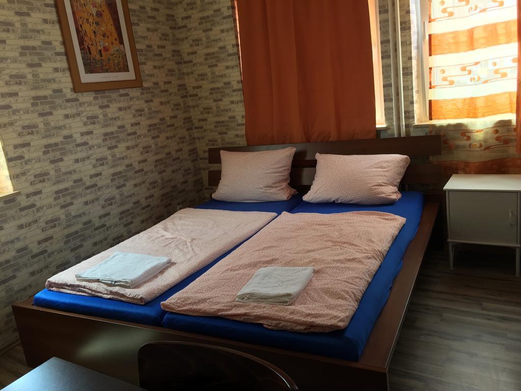 Pension Santorini Lübeck Dış mekan fotoğraf